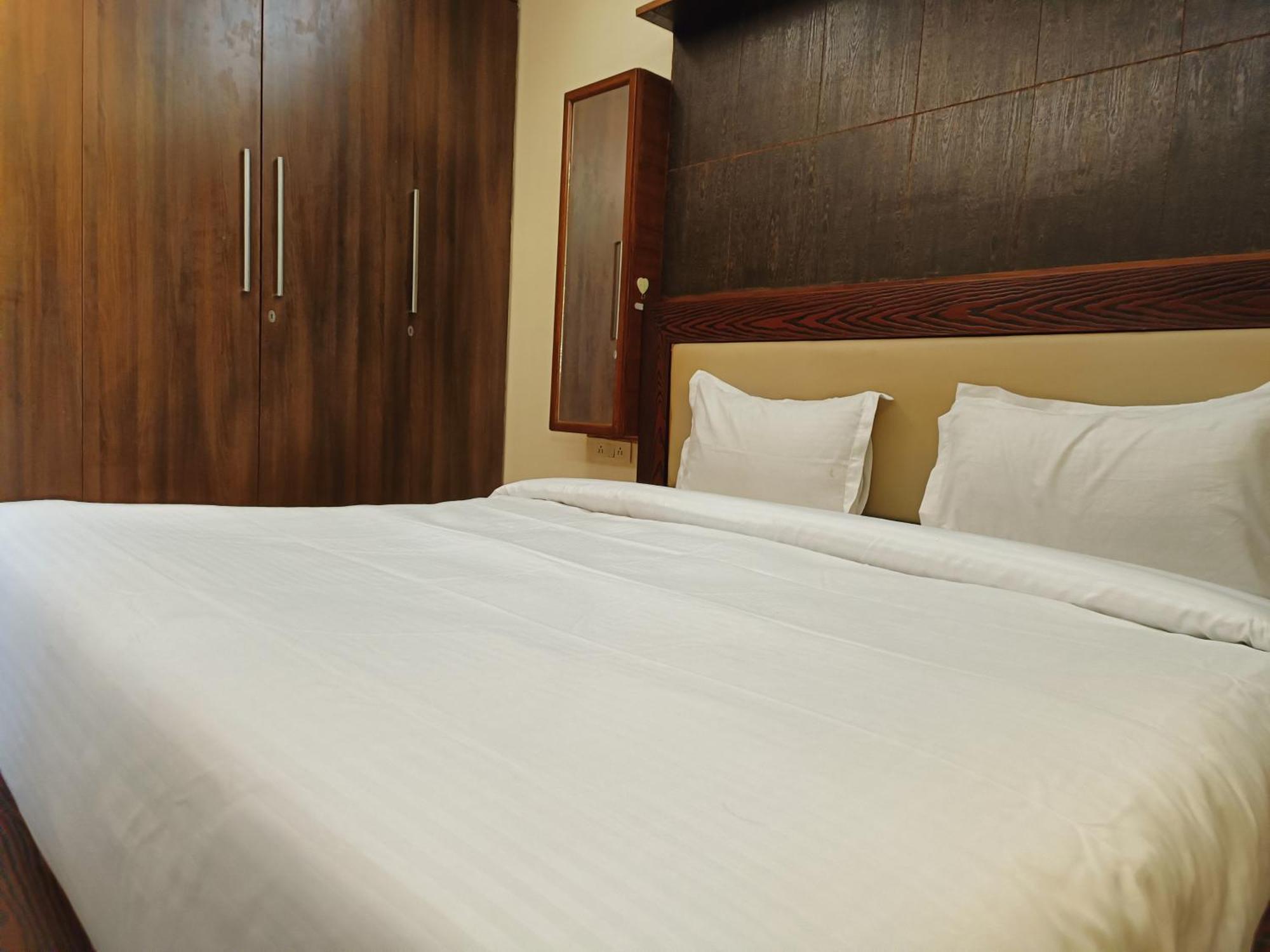 Greenleaf Apartment And Suites, Greater Kailash 1 Nowe Delhi Zewnętrze zdjęcie